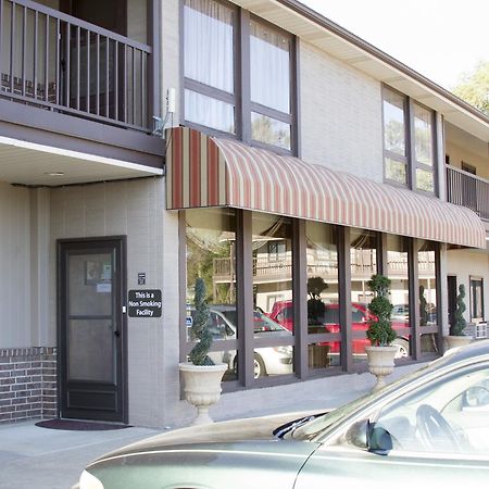 Cottonwood Inn & Suites Phillipsburg Exterior foto